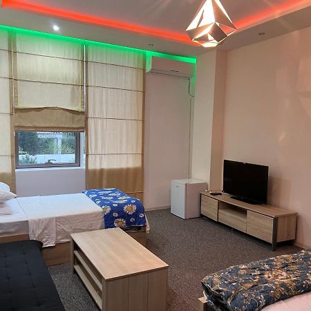 Kent Hotel Kobuleti Esterno foto